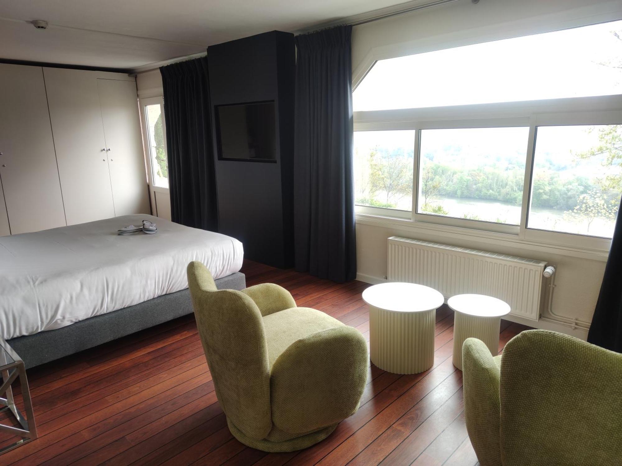 Domaine De La Corniche Hotel Rolleboise Ngoại thất bức ảnh