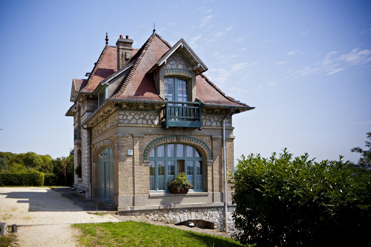 Domaine De La Corniche Hotel Rolleboise Ngoại thất bức ảnh